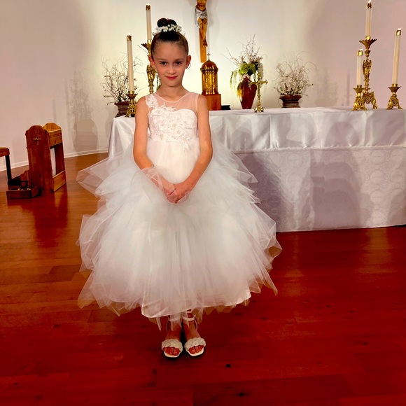 flower girl gown or first communion dress. Floor length for 42 inches in height - Picture 1 of 10